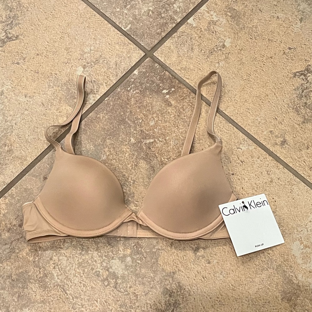 Calvin Klein Push-Up Bra Size 32A